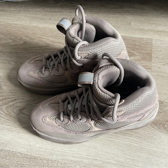 Yeezy Desert Boot in Cinder - Picture 3 of 6